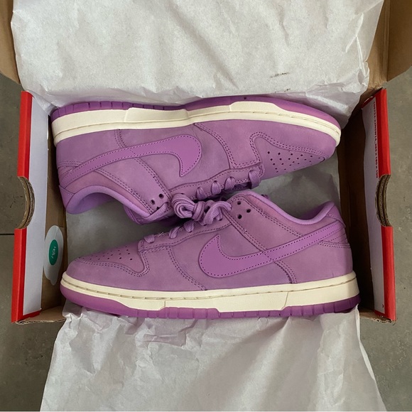 NEW Nike dunk low PRM premium rush fuchsia purple pink 7 women's - Picture 2 of 10